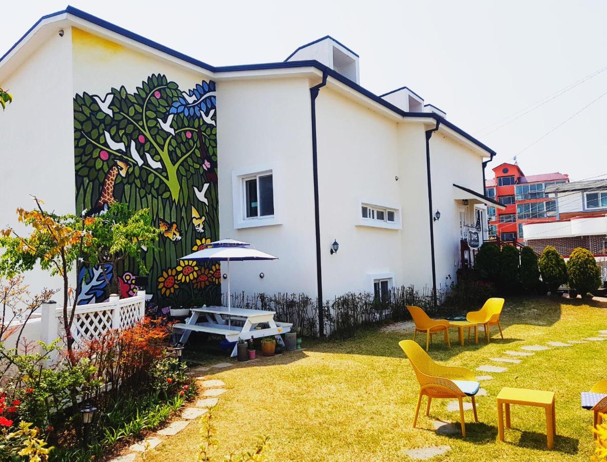 Tongyeong One Guesthouse Extérieur photo