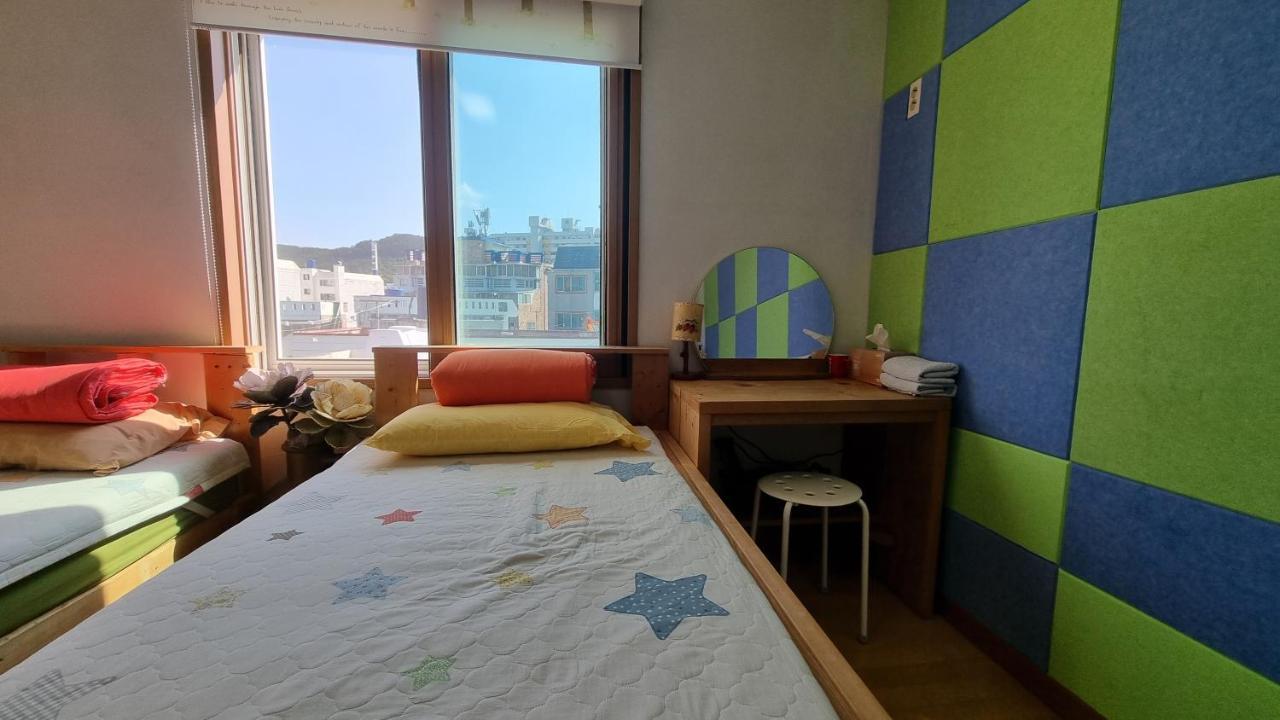 Tongyeong One Guesthouse Extérieur photo