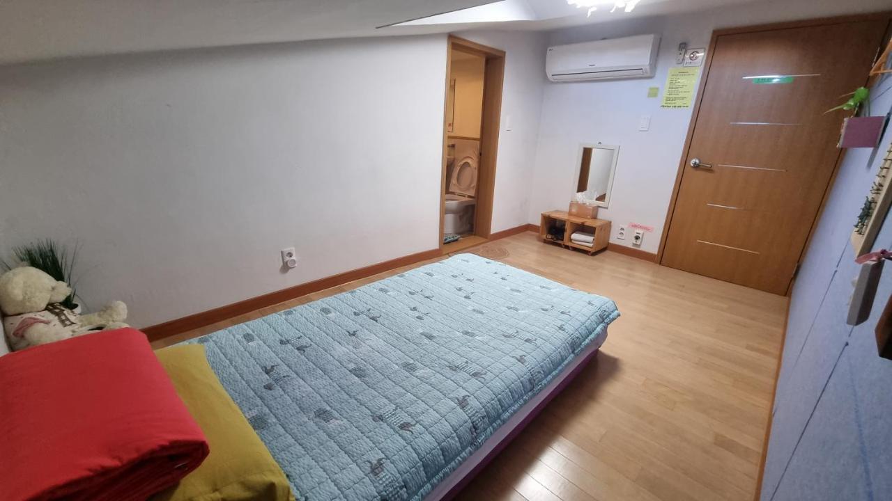 Tongyeong One Guesthouse Extérieur photo