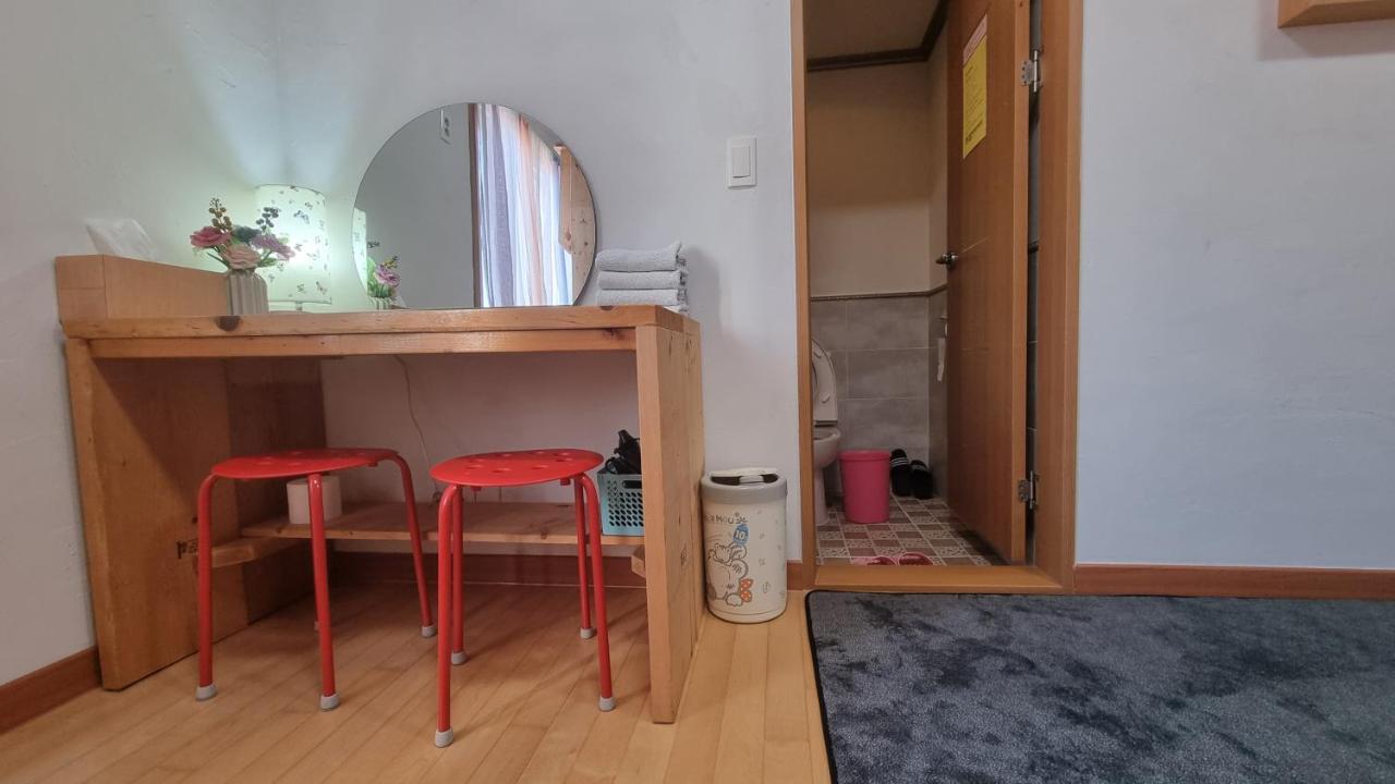 Tongyeong One Guesthouse Extérieur photo