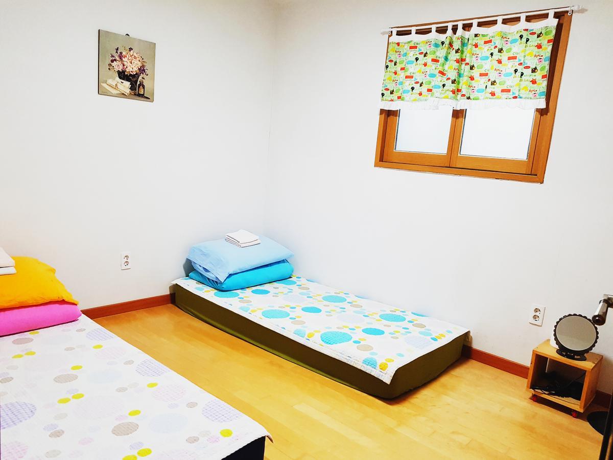 Tongyeong One Guesthouse Extérieur photo
